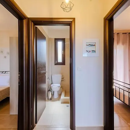Aqua Vista αpartment In Hanioti, Amazing Views Hanioti